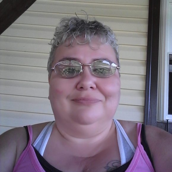 Profile Picture of Paula Holwager ballard (@paulaballard) on Poshmark