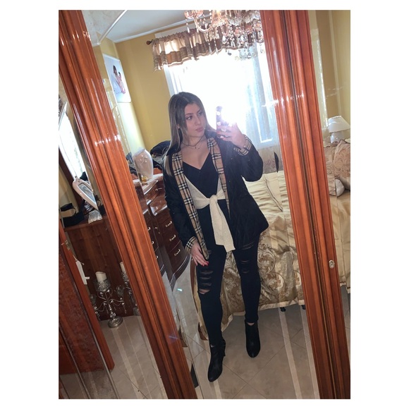 Profile Picture of Graziella Celano (@graziellacelano) on Poshmark