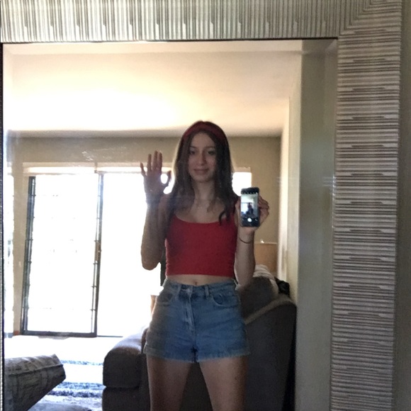 Profile Picture of Alexa Clay (@alexa_clay) on Poshmark