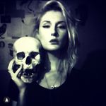 Profile Picture of Amy Dover 🐇 (@amy_dover) on Instagram