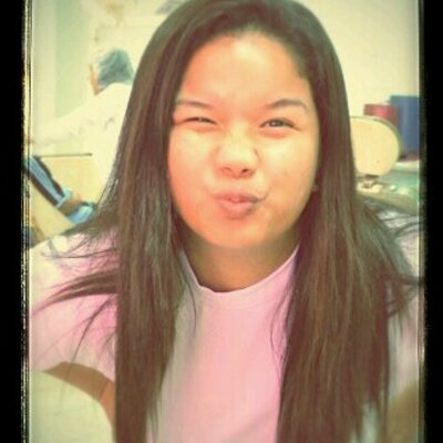 Profile Picture of Kim Robles (@OmgBea) on Twitter