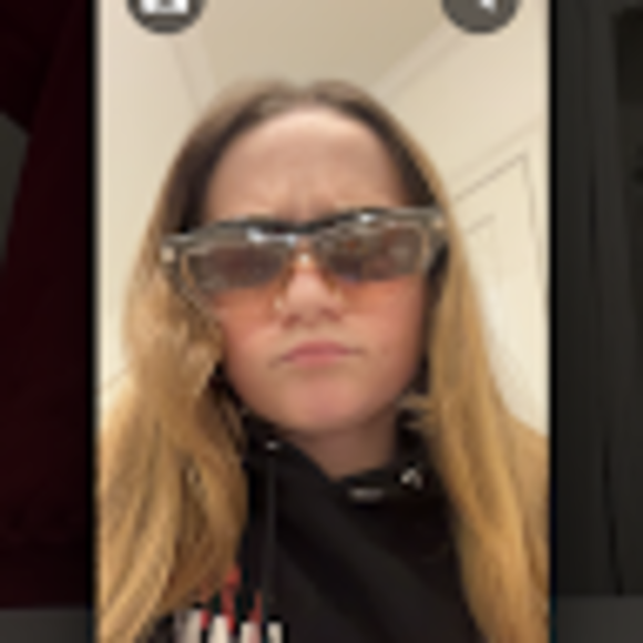 Profile Picture of Macy Mauffray (@mauffraymacy) on Poshmark