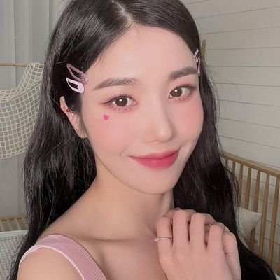 Profile Picture of Eunchae. (@its_chaewon) on Twitter