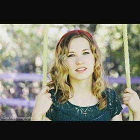 Profile Picture of Savannah Davison (@savvygirlio) on Pinterest
