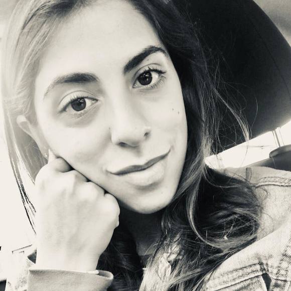 Madison Efthimiades - Poshmark Profile Picture of Madison Efthimiades (@madisonefthy) on Poshmark