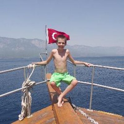 Profile Picture of Gordon McDougall (@GMacHull) on Twitter