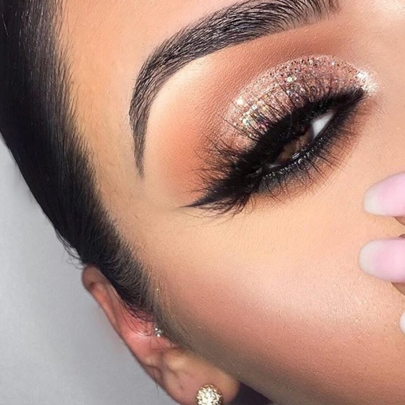 Kris Tamasyan - Poshmark Profile Picture of Kris Tamasyan (@mishka333) on Poshmark