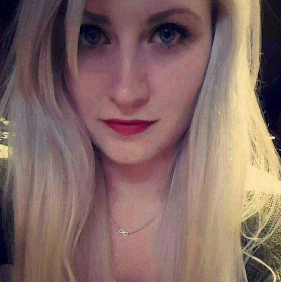 Profile Picture of Tia Franklin (@tiacfranklin3) on Poshmark