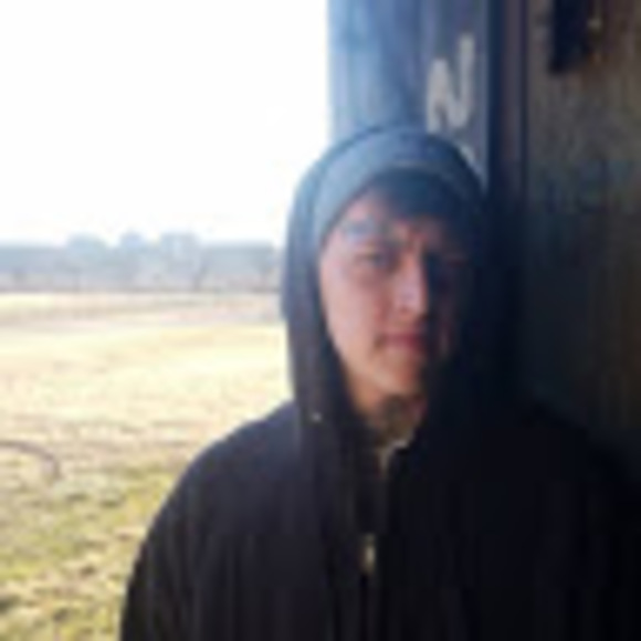 Profile Picture of Enemy (@pleasebuymyart) on Poshmark