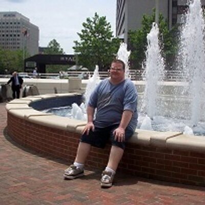 Profile Picture of Milton Thomas (@MiltonPapabear) on Twitter