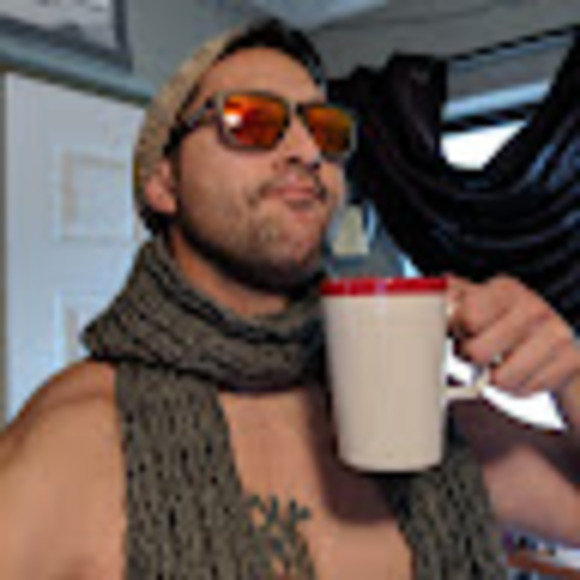 Profile Picture of Nicholas Munoz (@munoz89d) on Poshmark