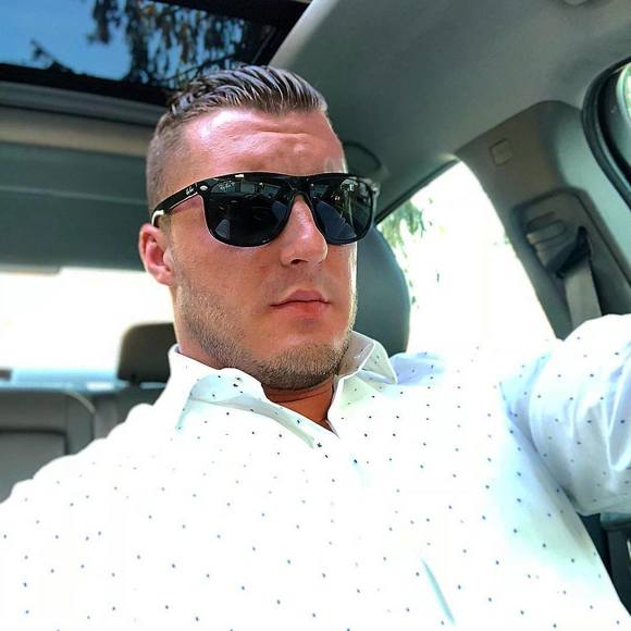 Profile Picture of Joe Kotrys (@jkotrys1) on Poshmark