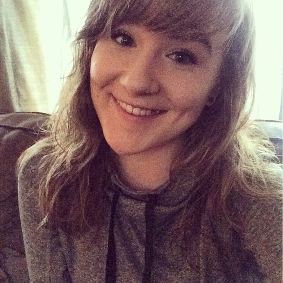 Profile Picture of Samantha Dunham (@lareesamantha) on Poshmark