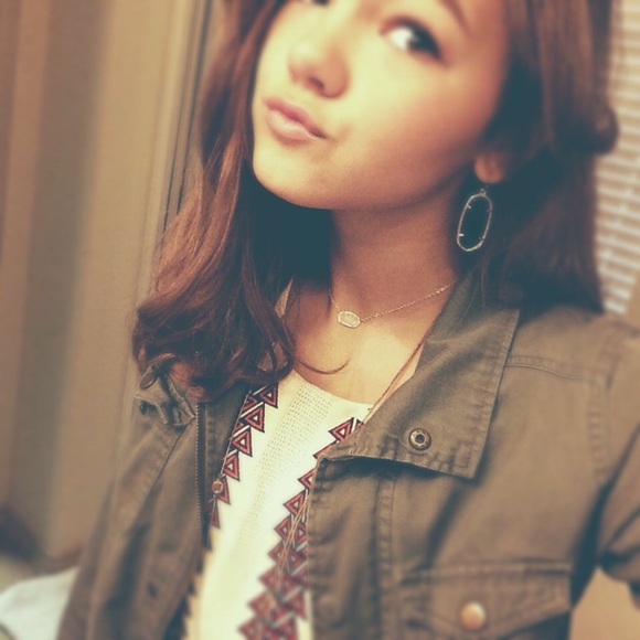 Profile Picture of Jordyn Tarrant (@jordynft) on Poshmark