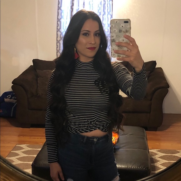 Profile Picture of Yesenia Ibarra (@yesenia291315) on Poshmark