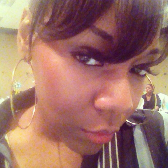 Profile Picture of Sabrina Gilleylen (@msbrina) on Poshmark