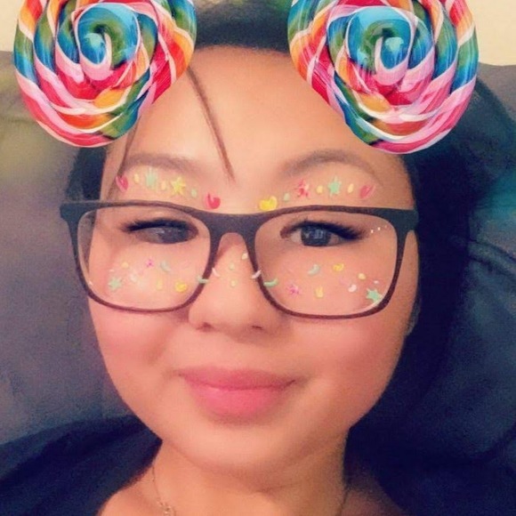 Profile Picture of Dianne Nguyen (@mgdn0316) on Poshmark