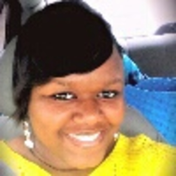 Profile Picture of Tamesha Jones (@meshylove) on Poshmark