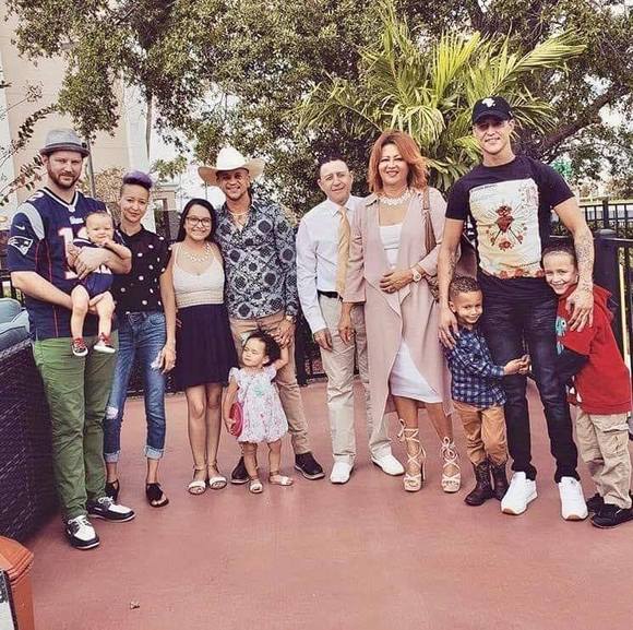 Profile Picture of Eva Hassam (@evahassam) on Poshmark