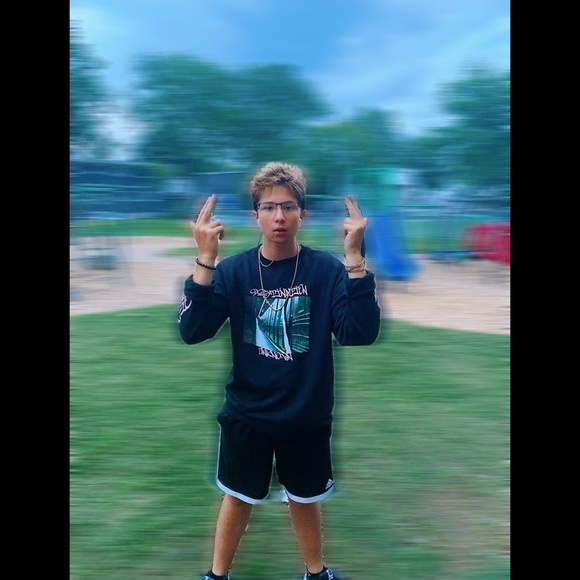 Profile Picture of William Blake (@lil_222) on Poshmark