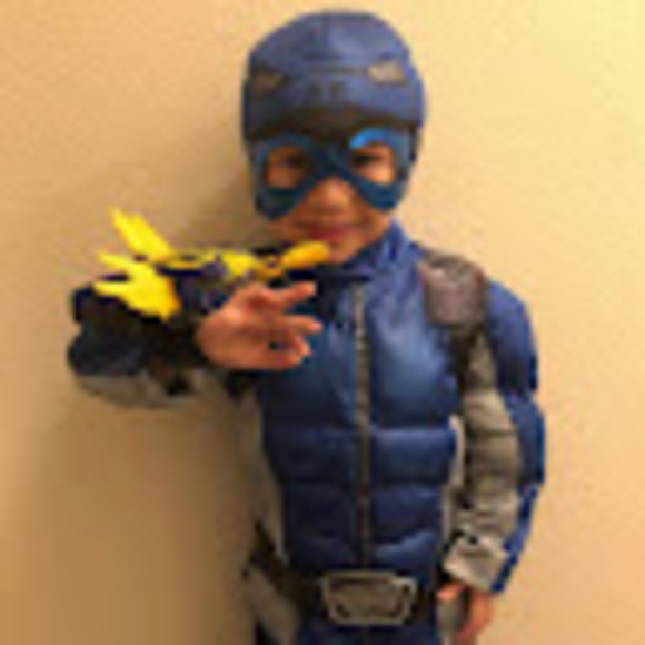 Profile Picture of Janet Taitingfong (@jrtaitin) on Poshmark