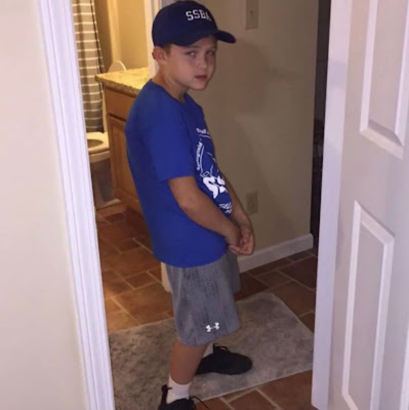 Profile Picture of Andrew Carter (@andrewcarter649) on Poshmark