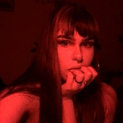 Profile Picture of Alice (@suffen_savage) on Twitter