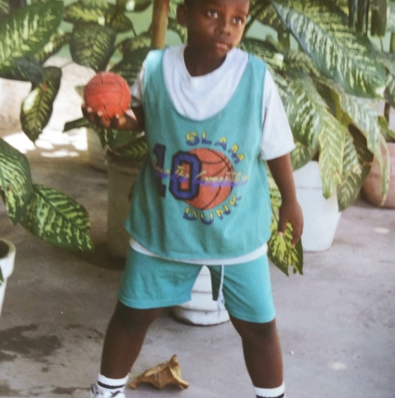 Profile Picture of Monique Paul (@moniquepaul57) on Poshmark