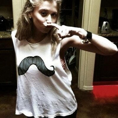 Profile Picture of Robin H (@Robin_Hayley) on Twitter