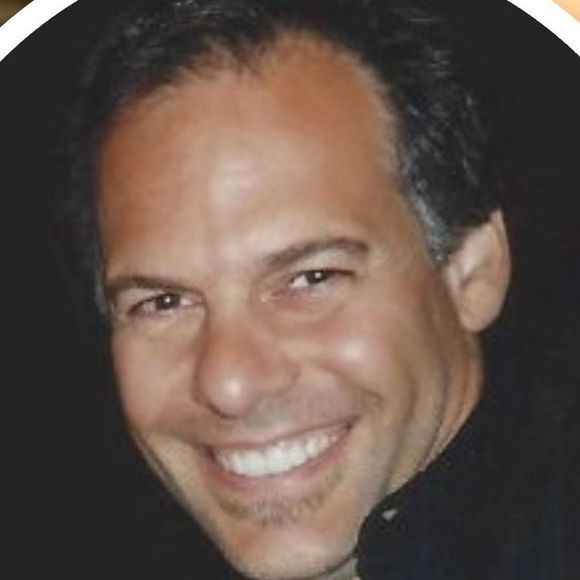 Profile Picture of Gary Gemma (@gary_gemma) on Poshmark