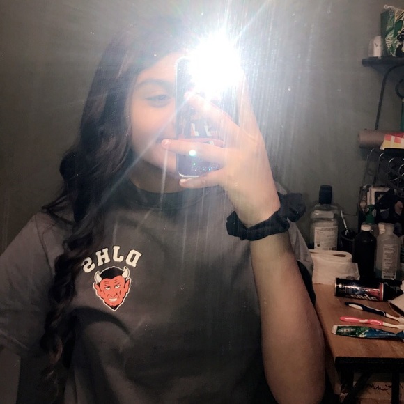 Profile Picture of Yalitza Rodriguez (@yalitza_r) on Poshmark