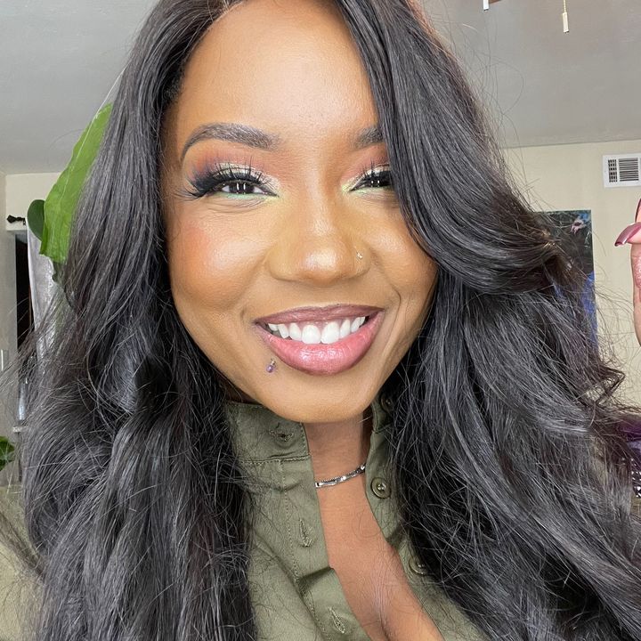 Profile Picture of Crystal Nicole Ortiz (@crystalclearstylesllc) on Tiktok
