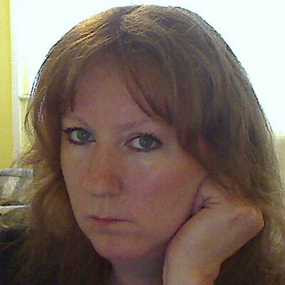 Profile Picture of Elaine Moore (@ElaineMoore123) on Twitter