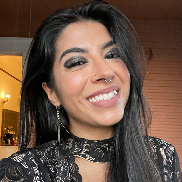 Profile Picture of Jasmine Chaudhry (@allthatjasmine) on Poshmark