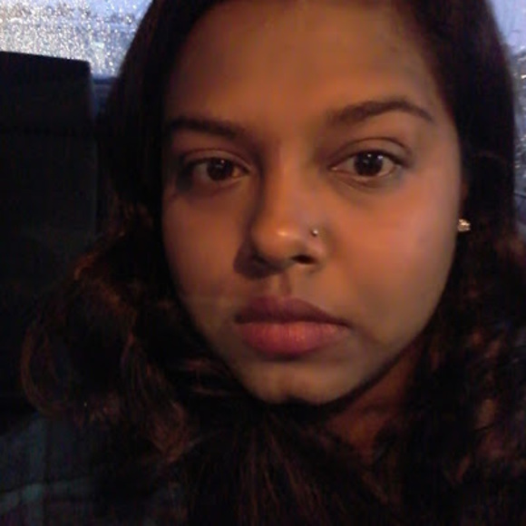 Profile Picture of Sashnee Moodley (@moodleysashnee1) on Poshmark