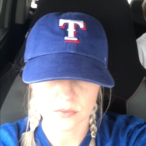 Profile Picture of Heather Wyatt (@heatherwyatt01) on Poshmark