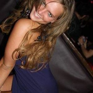 Profile Picture of Emma Spalding (@emmaplur) on Myspace
