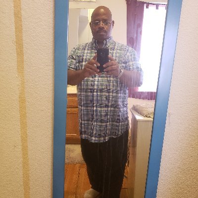 Profile Picture of Gregory Orr (@OrrGregorr52) on Twitter