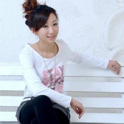 Profile Picture of Vivian·Hsu (@vivianhsu520) on Twitter