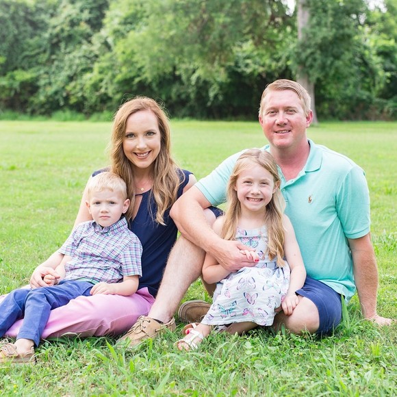 Profile Picture of Amanda Hilbig (@thisisme0326) on Poshmark