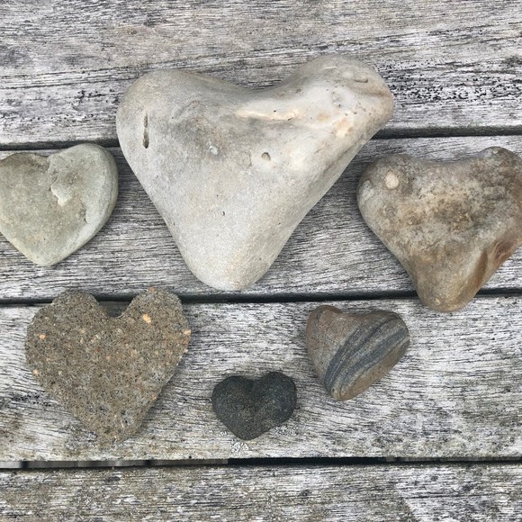 Profile Picture of Laura Pilcher (@heartstone24) on Poshmark