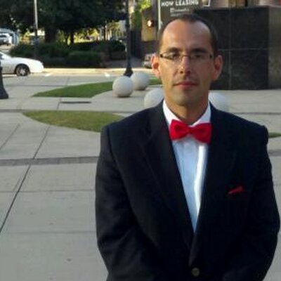 Profile Picture of Mark X (@MarkAlarcon) on Twitter