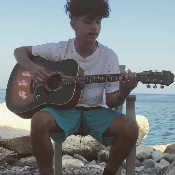 Profile Picture of Angel david Jimenez jimenez (@angeliyo18) on Poshmark