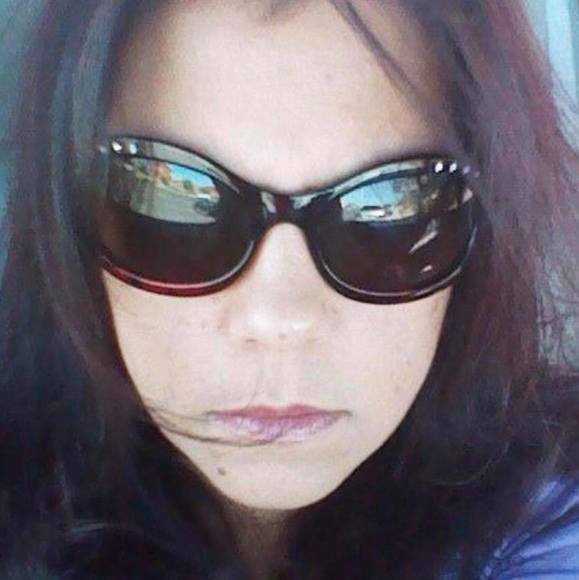 Profile Picture of Rhonda Decosta (@rhondadecosta) on Poshmark