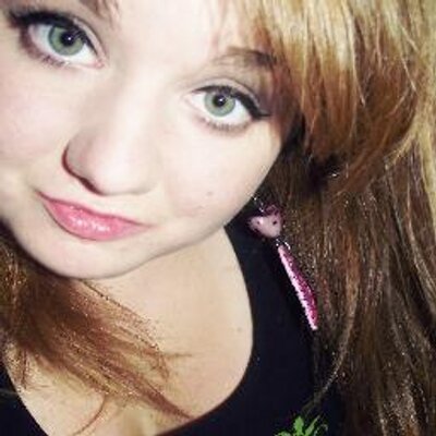 Alyson Leigh Lowe - Twitter Profile Picture of Alyson Leigh Lowe (@leigh_lowe) on Twitter