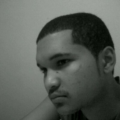 Profile Picture of Clinton Michael Hill (@clintonmichaelH) on Twitter