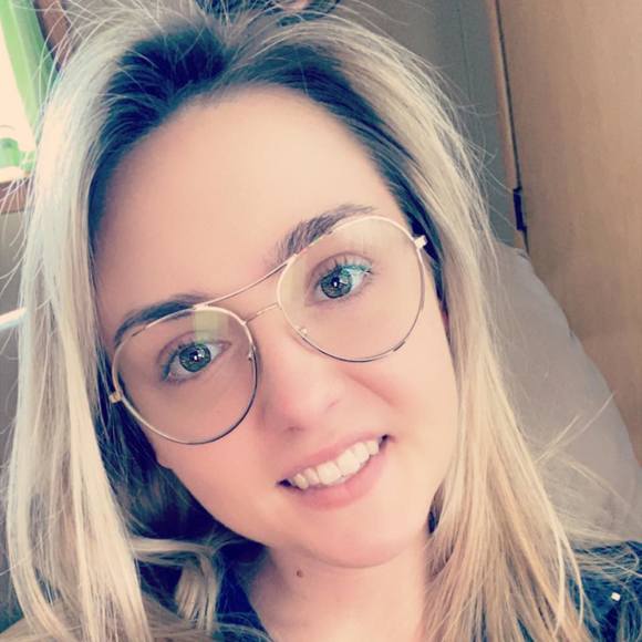 Profile Picture of Kimberly Gajewski (@kimbojuice) on Poshmark