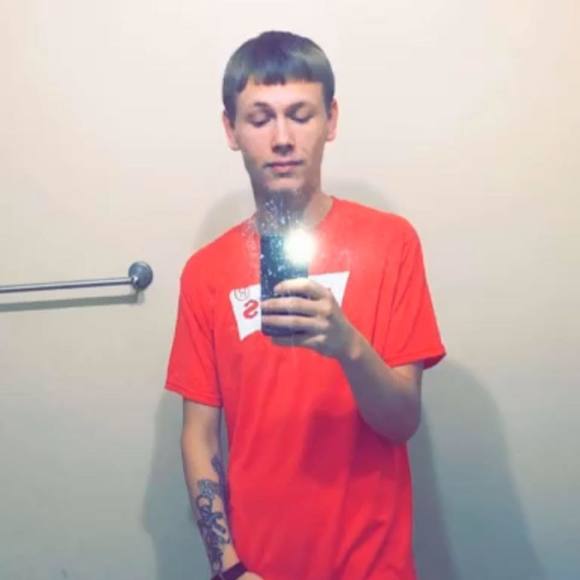 Profile Picture of Jeremy Ferguson (@jeremyferg87) on Poshmark