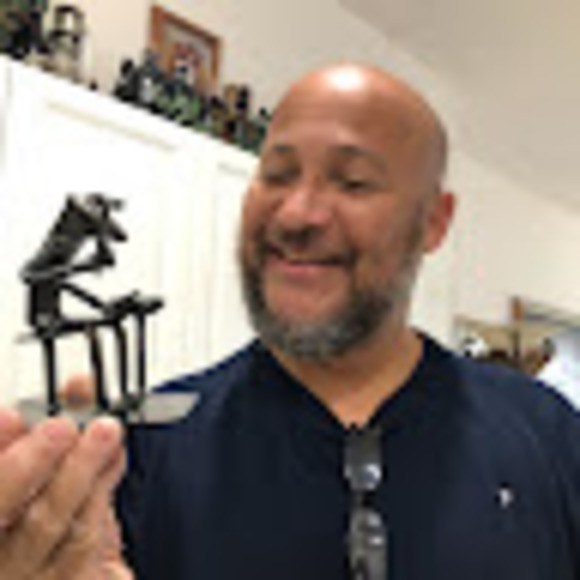 Profile Picture of Simon Coombs (@scoombs561) on Poshmark