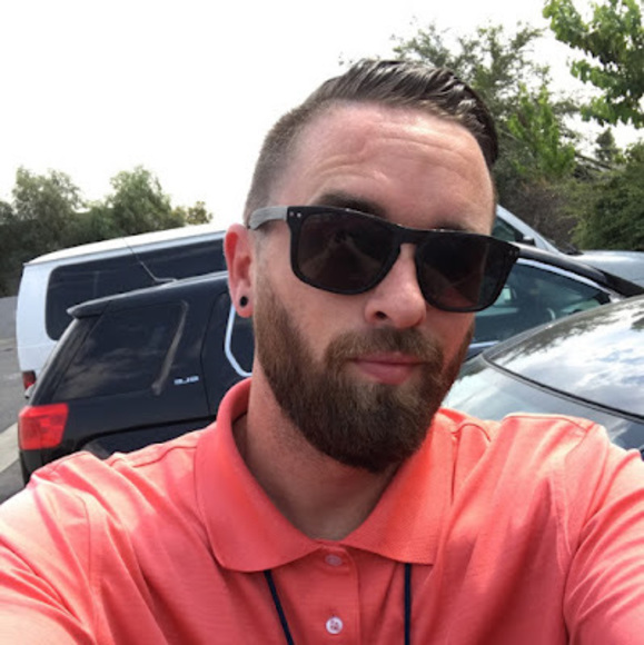 Profile Picture of Daniel Cacopardo (@danielcacopardo) on Poshmark